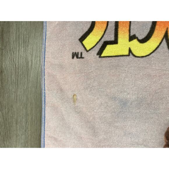 The Three Stooges 1997 Vintage XL Logo Beach Towel Movie 90s - Picture 7 of 9